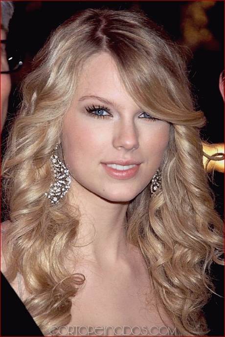 Los 30 mejores peinados de Taylor Swift