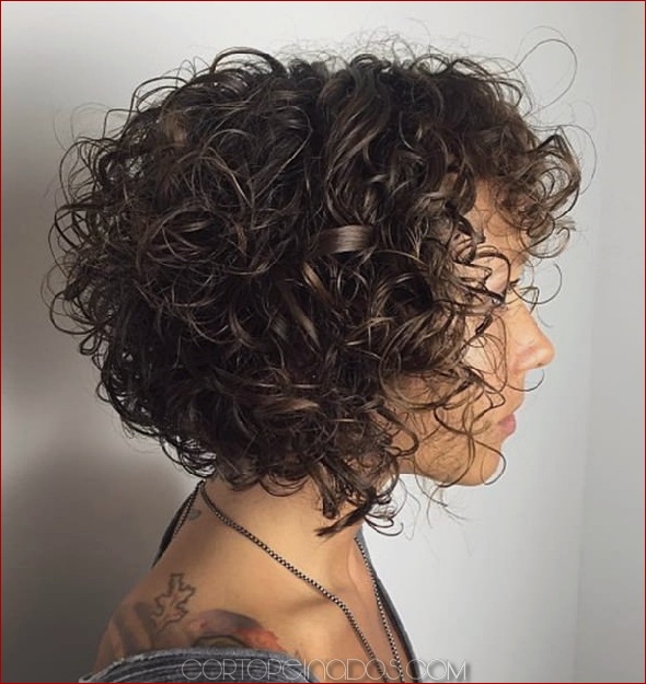 81 impresionantes peinados rizados para peinados rizados 2019, cortos, medianos y largos