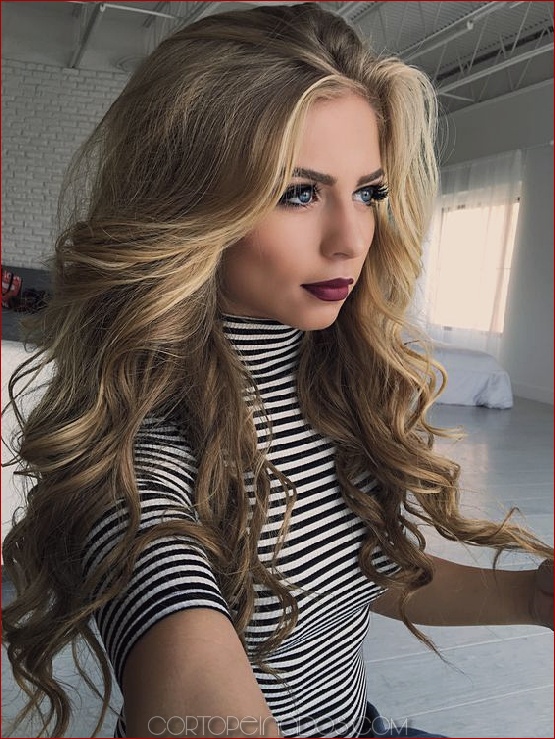 Los 21 peinados ondulados más bonitos para mujer
