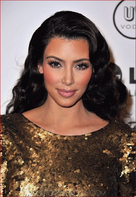 Los 30 mejores peinados de Kim Kardashian