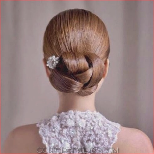 50 peinados para invitados de boda y damas de honor