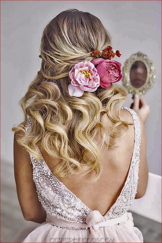 15 peinados de boda de verano para que las mujeres se vean calientes