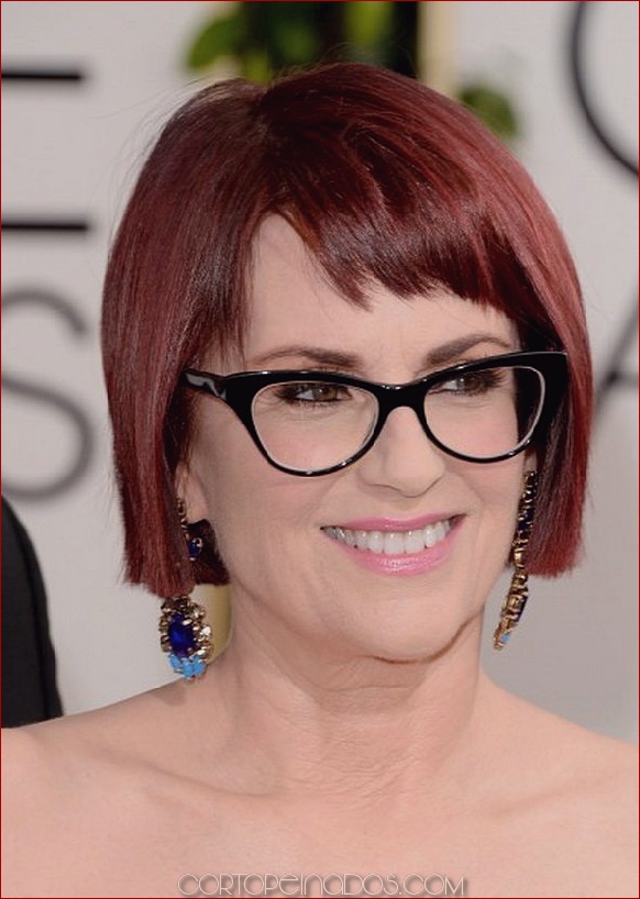 15 peinados para mujeres mayores de 50 años con gafas
