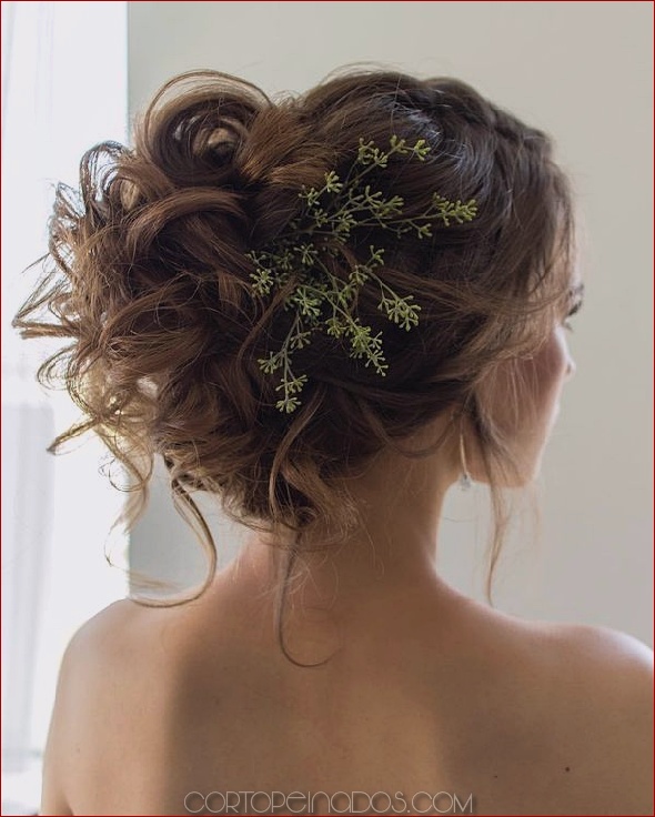 Peinados de novia para cabello largo para novias