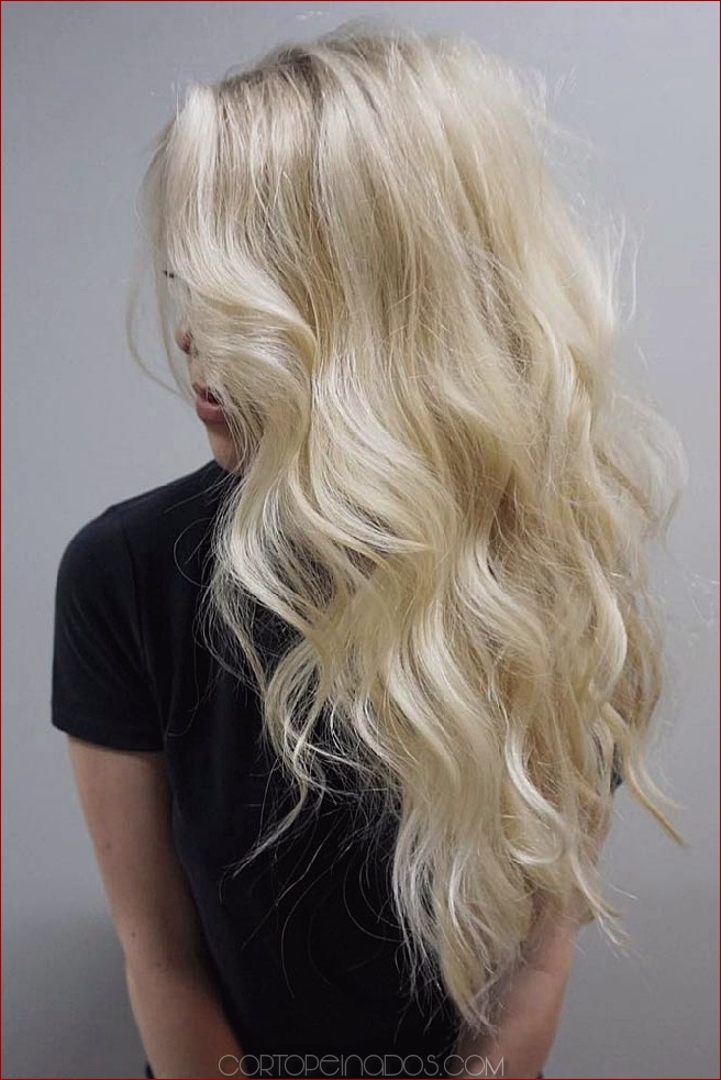 30 lindos peinados largos para mujeres - Sé elegante y radiante