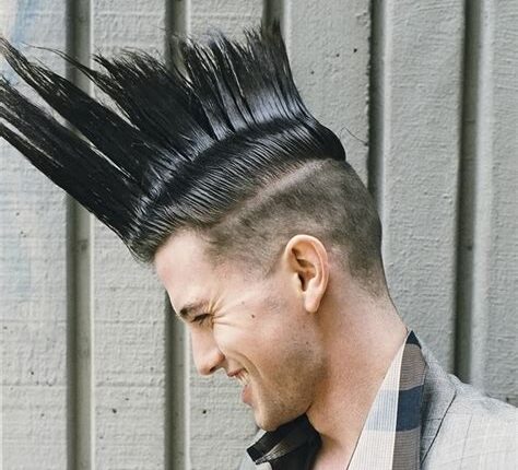 El peinado Mohawk en la moda urbana: influencia en la cultura streetwear