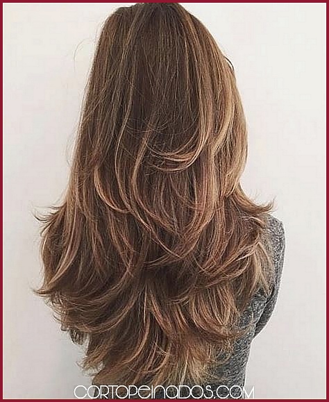 Los mejores peinados medianos para cabello liso