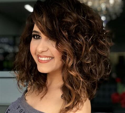 Peinados de Bob: 5 Estilos para Cabello Rizado