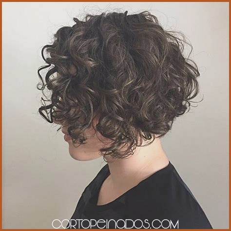 Peinados de Bob: 5 Estilos para Cabello Rizado