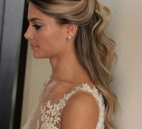 Peinados de boda para novias con cabello largo y ondulado