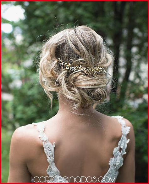Peinados de boda para novias con cabello rubio