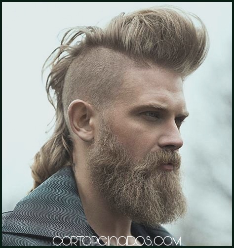 Peinados Mohawk para hombres con barba: combinaciones que destacan el rostro
