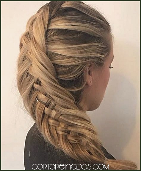 Tendencias en peinados para cabello largo