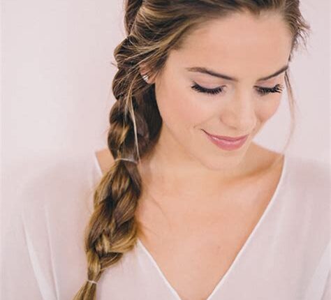 Trenzas de Lado: Paso a Paso para un Look Romántico